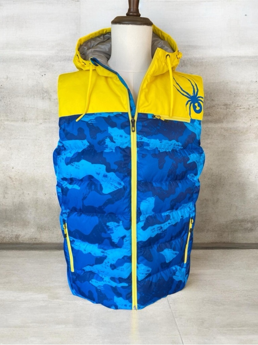 Spyder US Ski Team Puffer Vest Hooded Blue Yellow Camo Men’s Medium